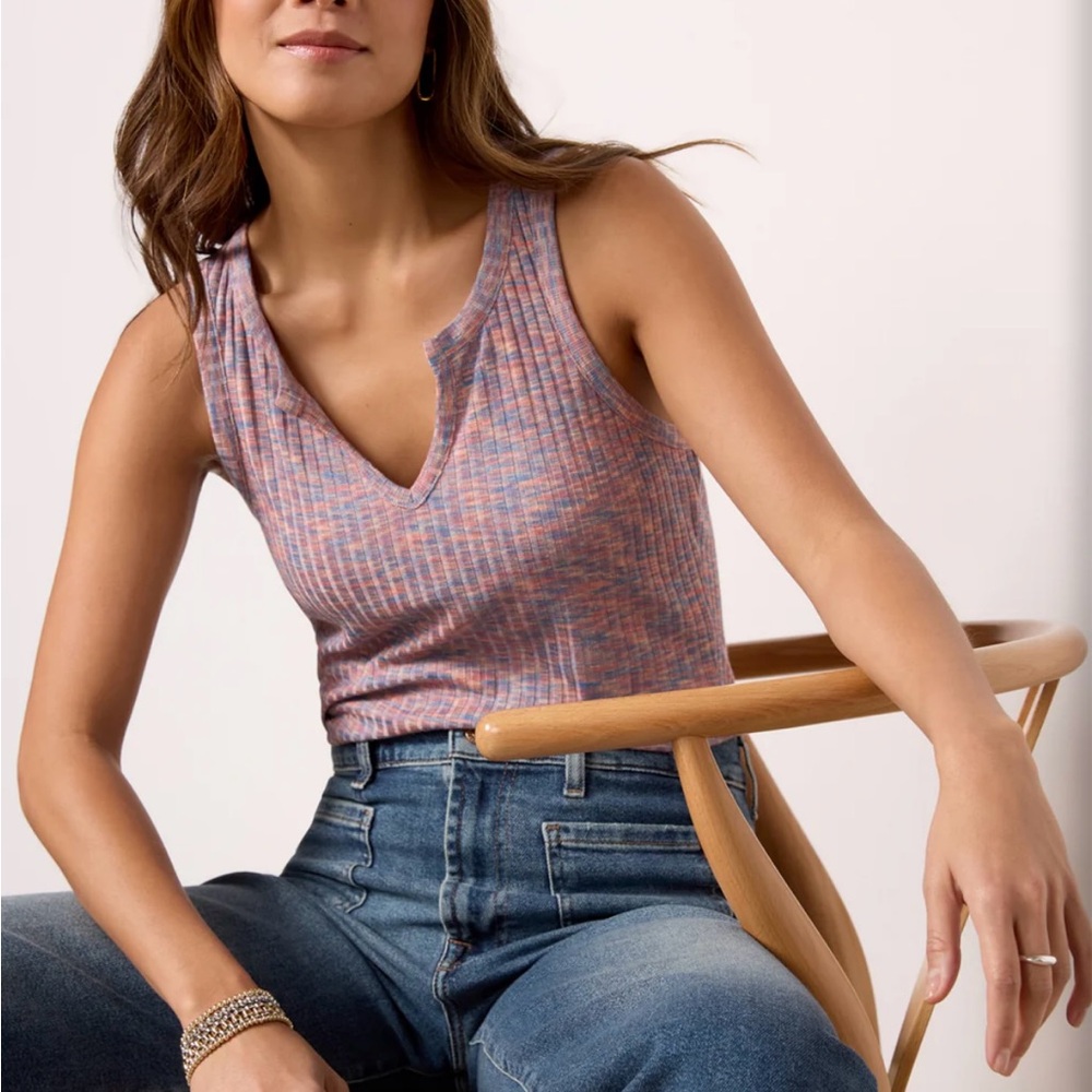 Evereve Pink Ribbed Sleeveless Tank Top